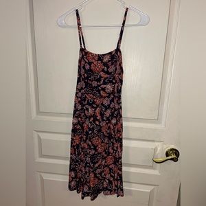Cute women’s old navy dress.
